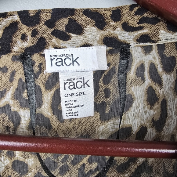 Nordstrom Rack Animal Print‎ Caftan Cover Up lady kimono One Size Brown Leopard - Picture 7 of 15